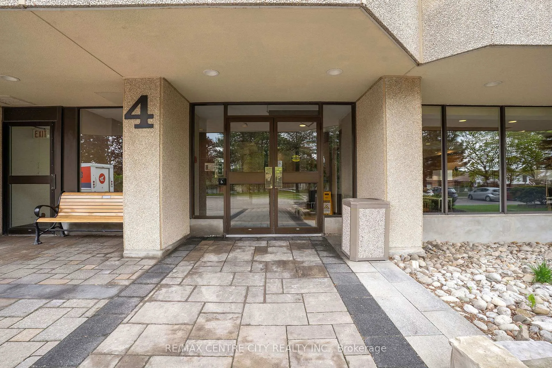Photo 33 of Unit 808, 4 Willow Street, Waterloo — HOMEH