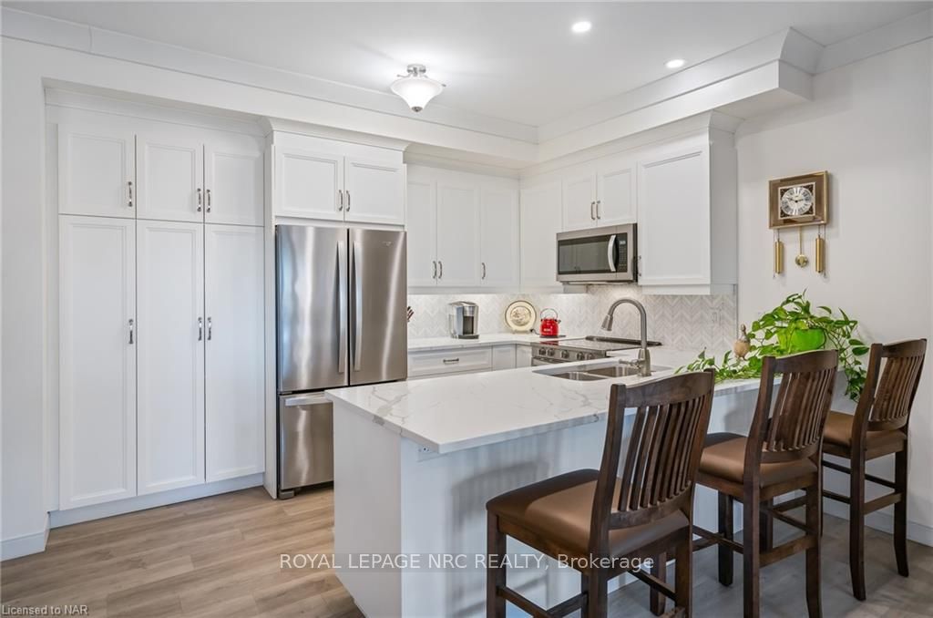Photo 10 of Unit 402, 105 Vansickle Road, St. Catharines, Rykert/Vansickle — HOMEH