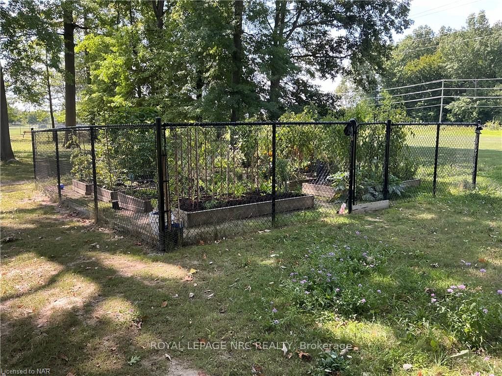 Photo 32 of Unit 402, 105 Vansickle Road, St. Catharines, Rykert/Vansickle — HOMEH