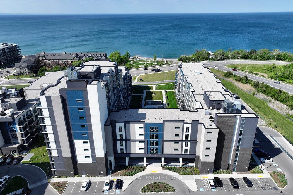 Photo 4 of Unit 424, 16 Concord Place, Grimsby, Grimsby Beach — HOMEH