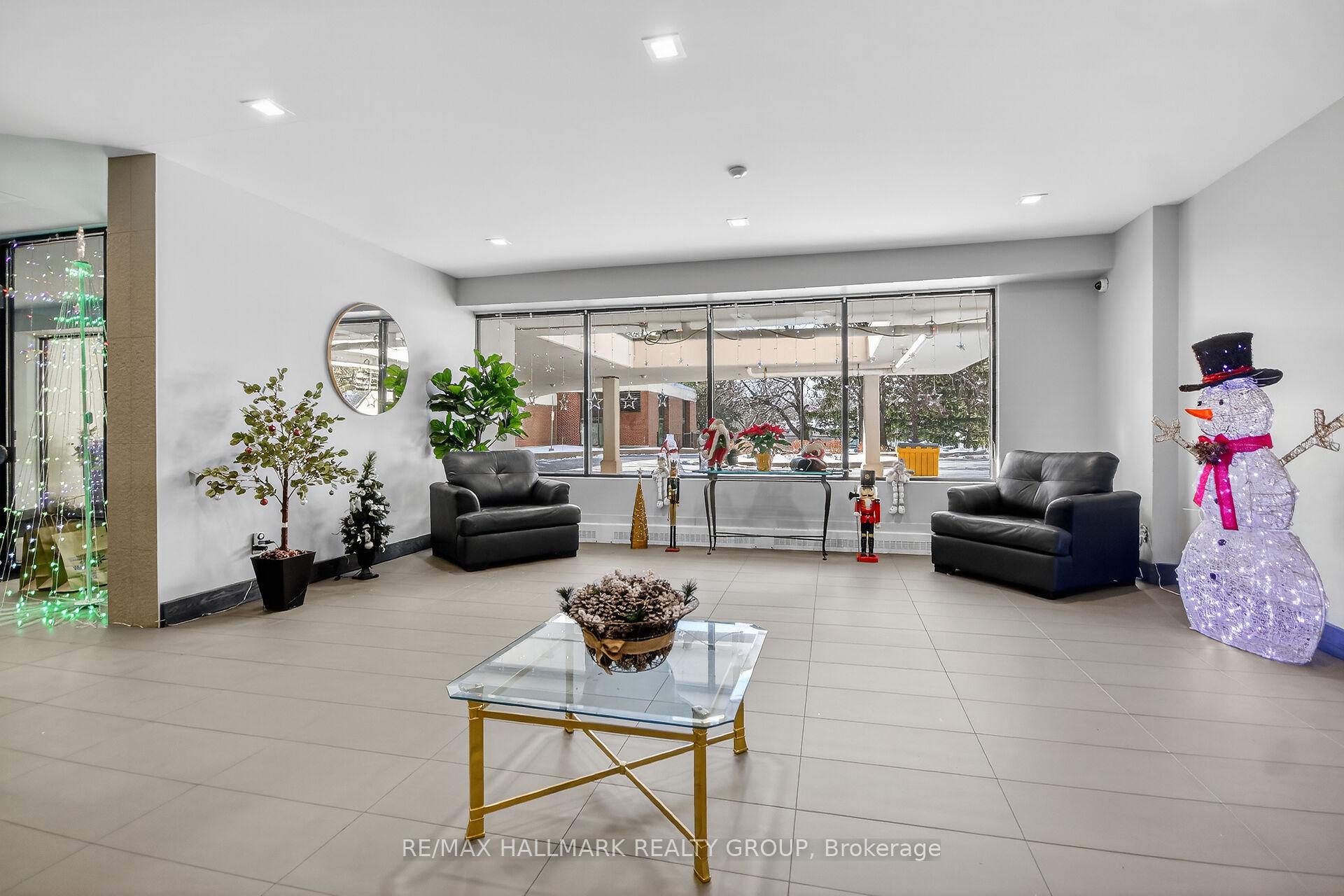 Photo 4 of Unit 1001, 665 Bathgate Drive, Ottawa, Carson Meadows — HOMEH