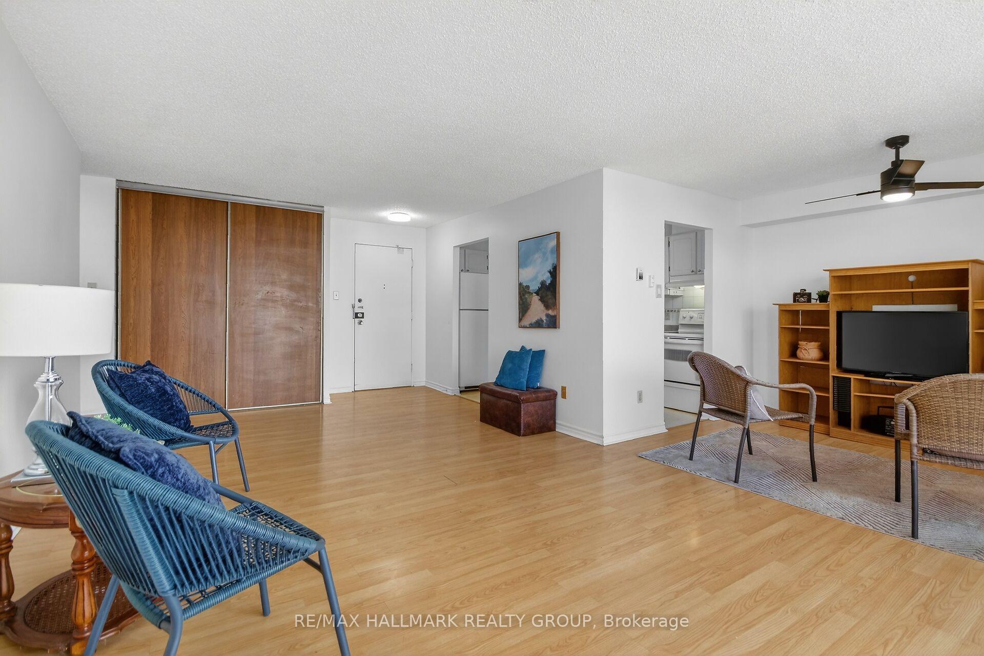Photo 11 of Unit 1001, 665 Bathgate Drive, Ottawa, Carson Meadows — HOMEH