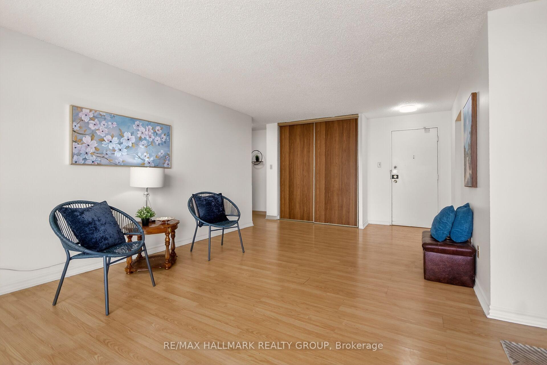 Photo 14 of Unit 1001, 665 Bathgate Drive, Ottawa, Carson Meadows — HOMEH