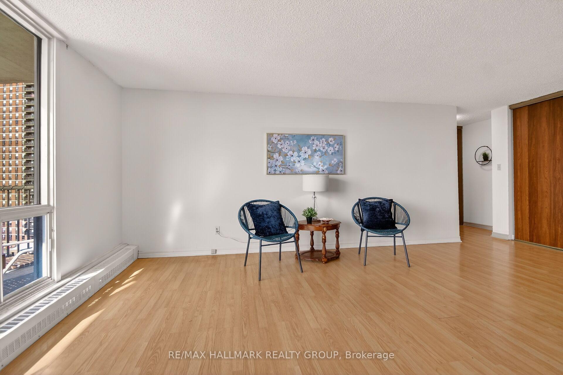 Photo 15 of Unit 1001, 665 Bathgate Drive, Ottawa, Carson Meadows — HOMEH