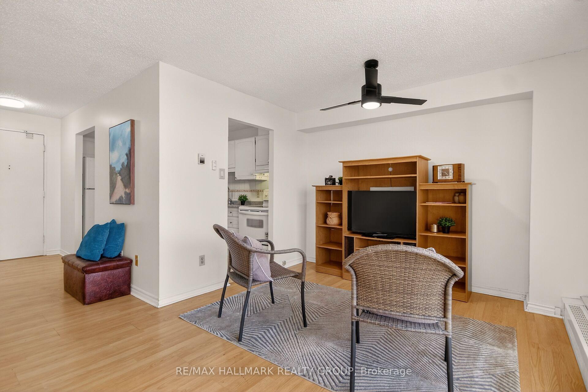 Photo 20 of Unit 1001, 665 Bathgate Drive, Ottawa, Carson Meadows — HOMEH