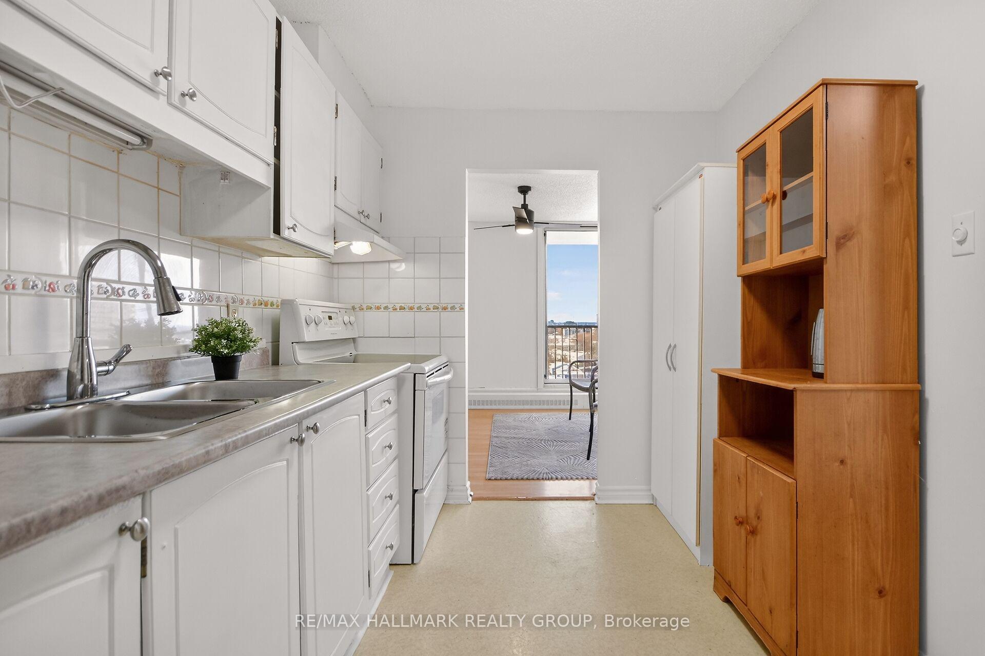 Photo 23 of Unit 1001, 665 Bathgate Drive, Ottawa, Carson Meadows — HOMEH