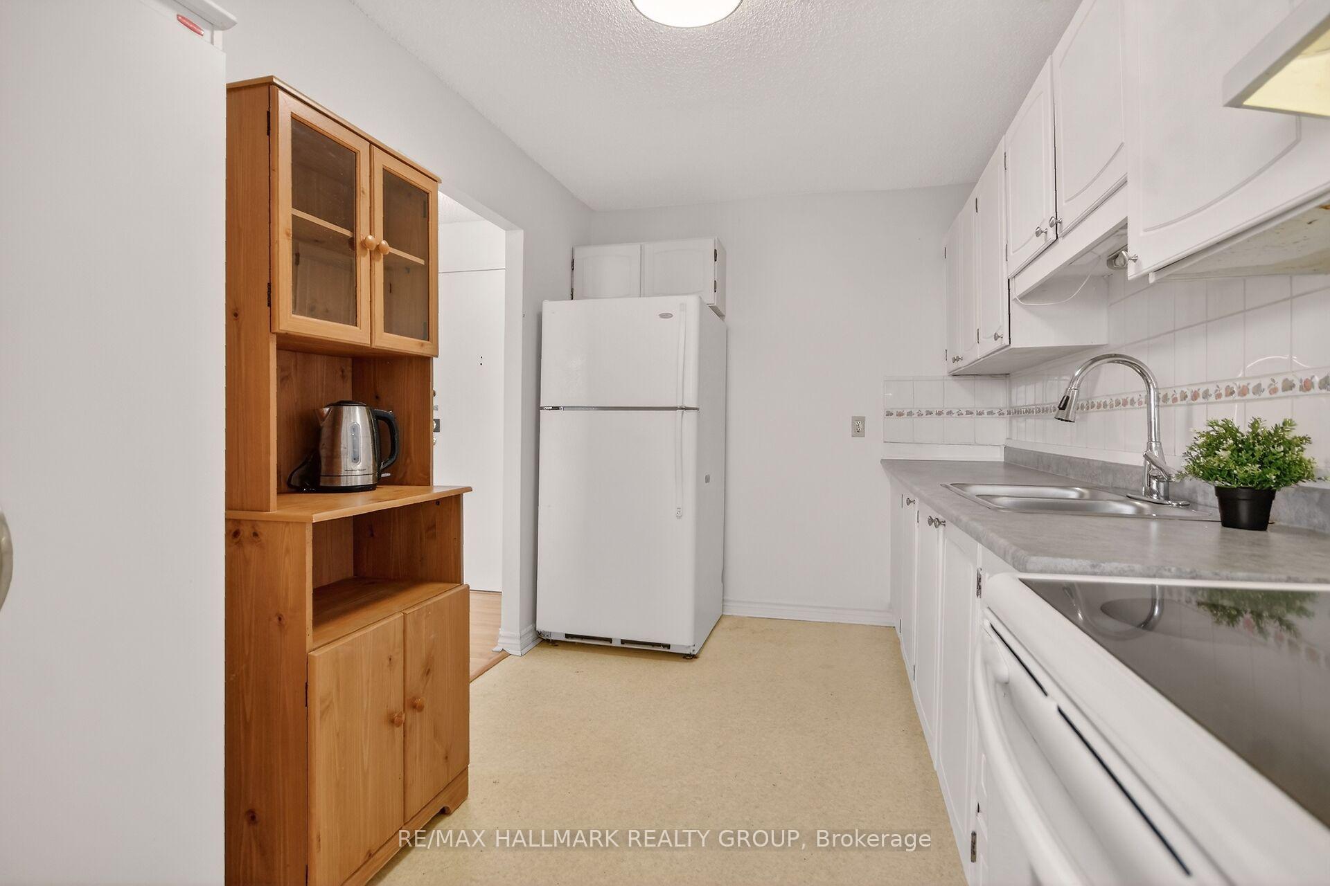 Photo 30 of Unit 1001, 665 Bathgate Drive, Ottawa, Carson Meadows — HOMEH