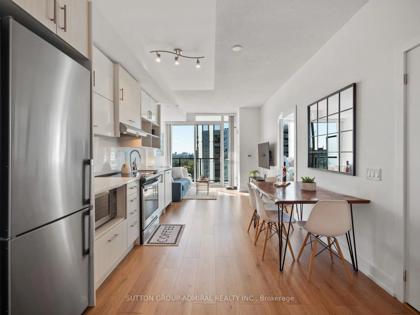 Photo 4 of Unit 1005, 128 Fairview Mall Drive, North York, Don Valley Village — HOMEH