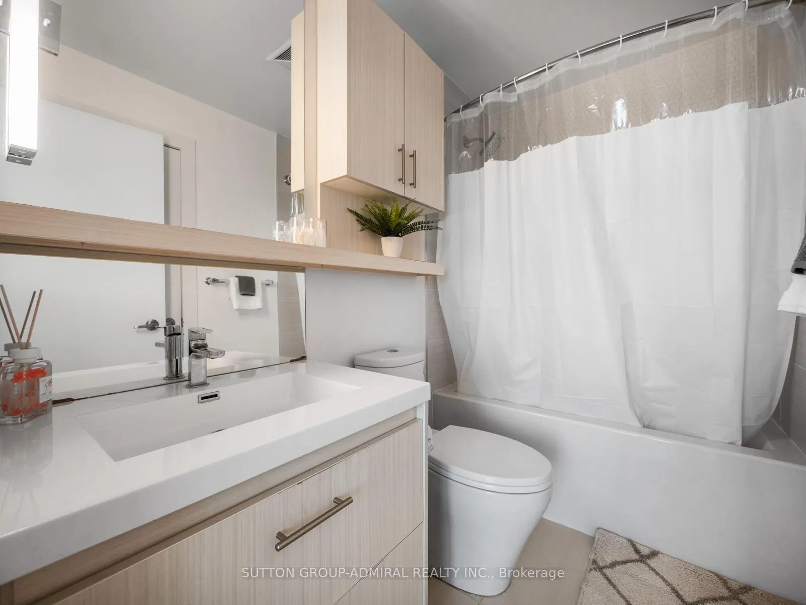 Photo 14 of Unit 1005, 128 Fairview Mall Drive, North York, Don Valley Village — HOMEH
