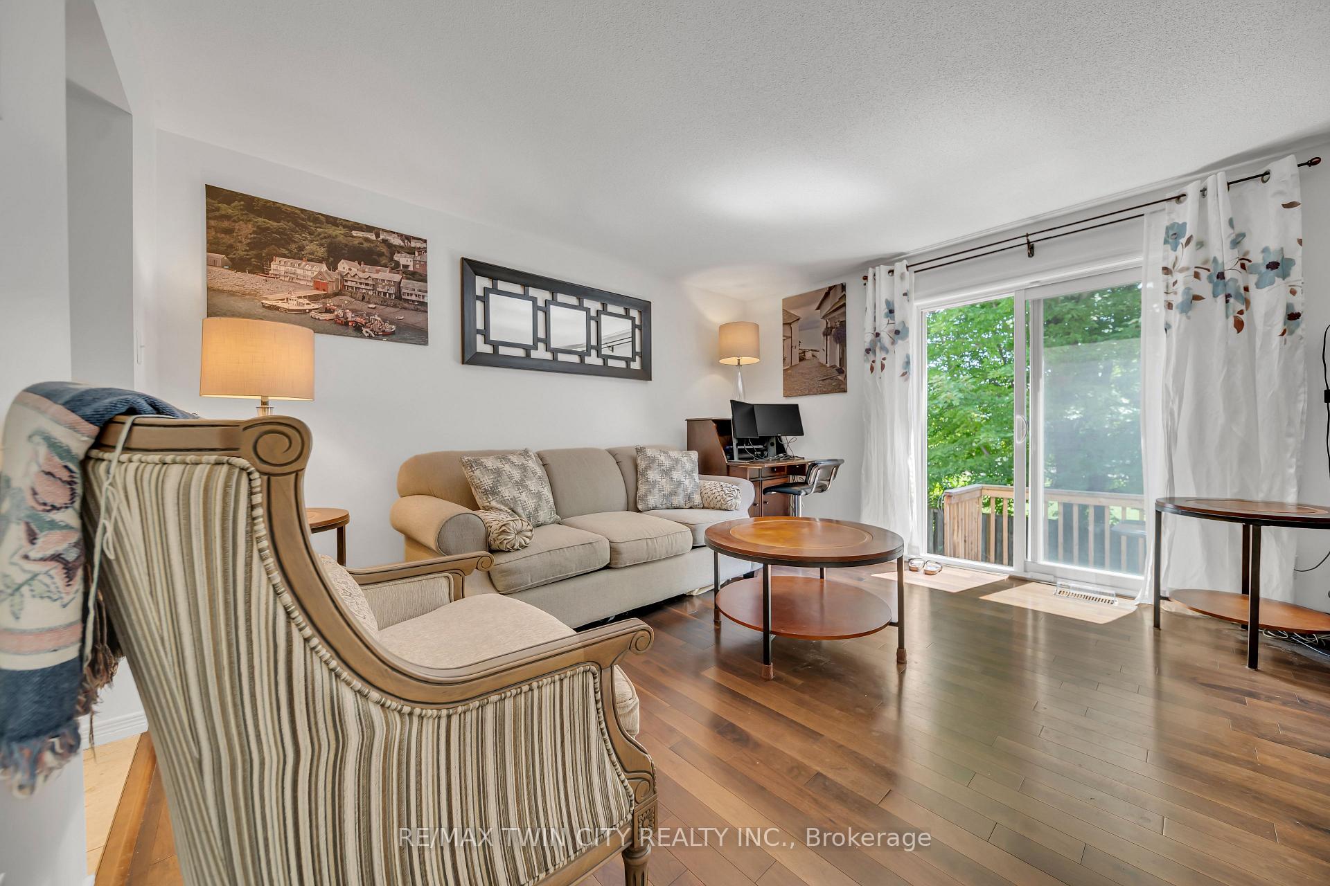 Photo 5 of Unit 40, 465 Woolwich Street N, Waterloo — HOMEH
