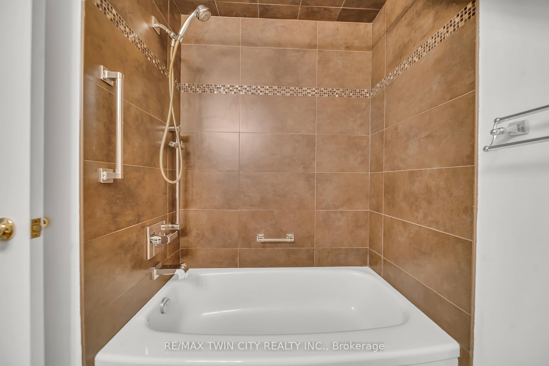 Photo 21 of Unit 40, 465 Woolwich Street N, Waterloo — HOMEH