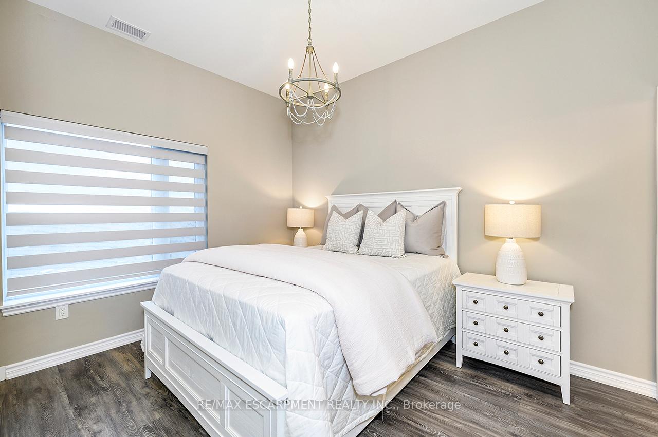 Photo 15 of Unit 1101, 716 Main Street E, Milton, Timberlea — HOMEH