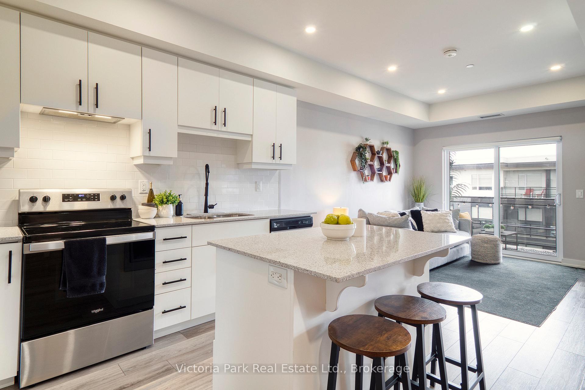 Photo 9 of Unit 610, 251 Northfield Drive E, Waterloo — HOMEH