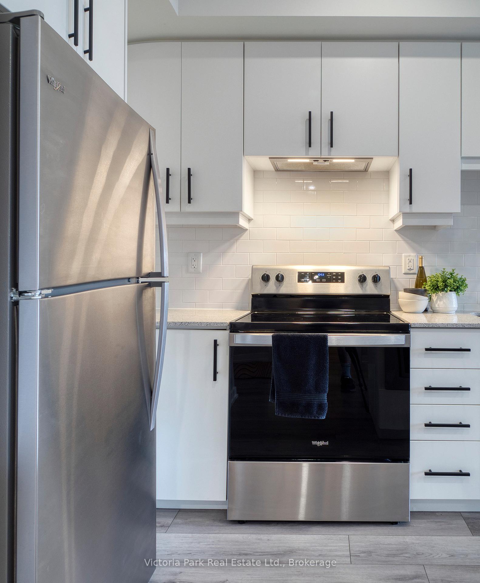 Photo 11 of Unit 610, 251 Northfield Drive E, Waterloo — HOMEH