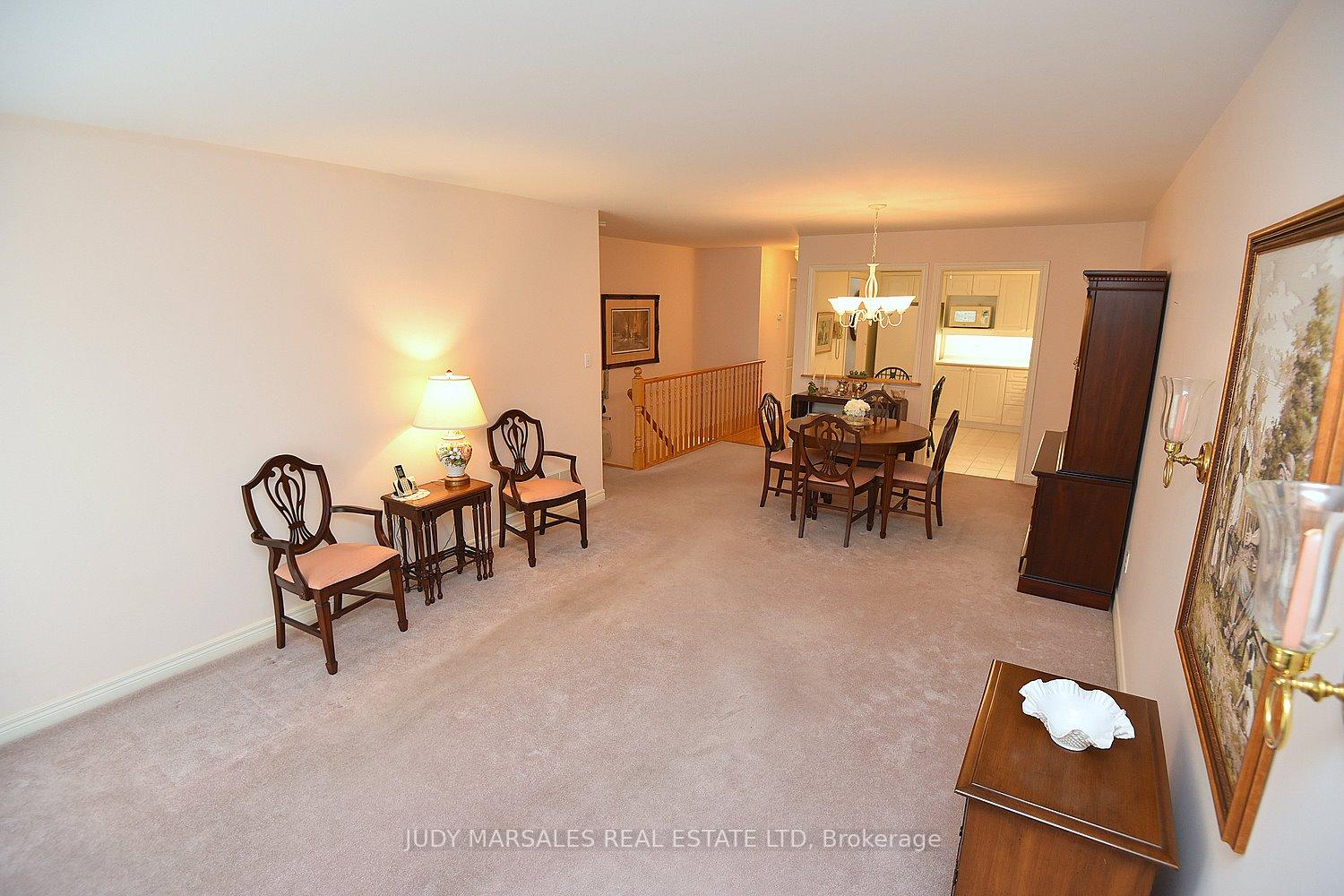 Photo 5 of Unit 26, 47 Main Street N, Hamilton, Waterdown — HOMEH