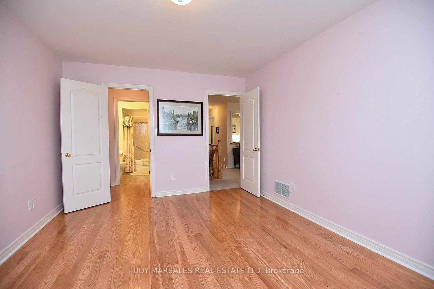 Photo 19 of Unit 26, 47 Main Street N, Hamilton, Waterdown — HOMEH