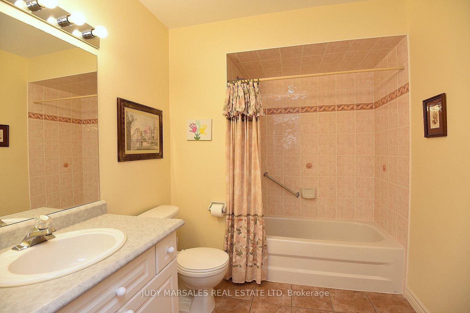 Photo 23 of Unit 26, 47 Main Street N, Hamilton, Waterdown — HOMEH