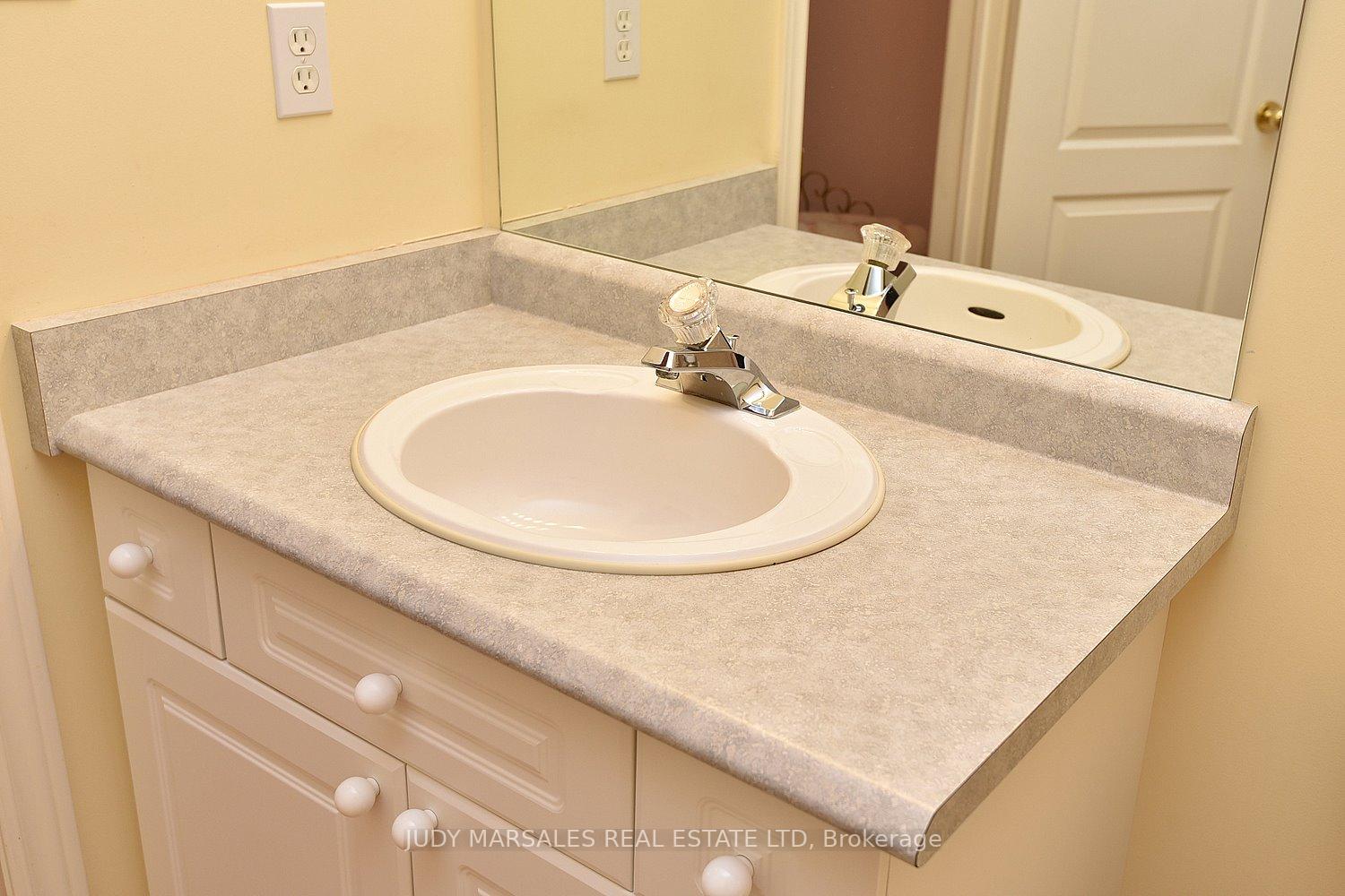 Photo 24 of Unit 26, 47 Main Street N, Hamilton, Waterdown — HOMEH