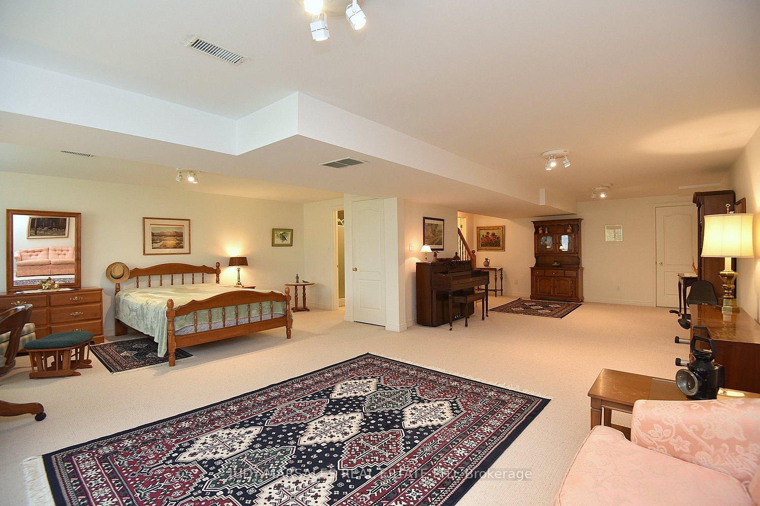 Photo 38 of Unit 26, 47 Main Street N, Hamilton, Waterdown — HOMEH
