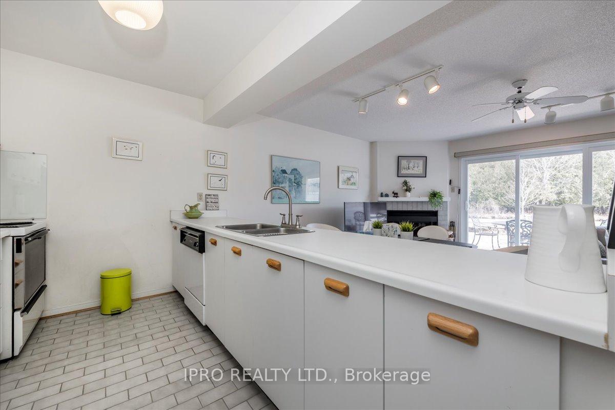 Photo 9 of Unit 21, 71 Laguna Parkway, Ramara, Rural Ramara — HOMEH