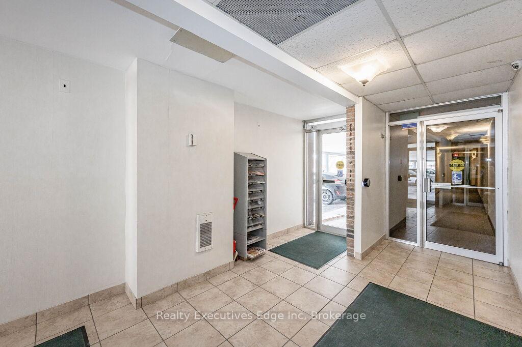 Photo 4 of Unit 307, 234 Willow Road, Guelph, Junction/Onward Willow — HOMEH