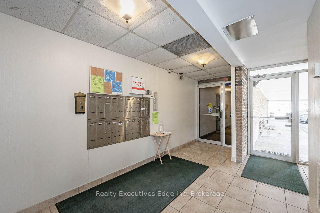 Photo 5 of Unit 307, 234 Willow Road, Guelph, Junction/Onward Willow — HOMEH