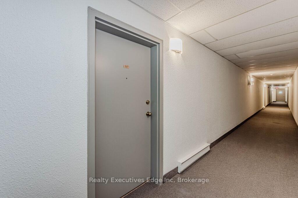 Photo 6 of Unit 307, 234 Willow Road, Guelph, Junction/Onward Willow — HOMEH
