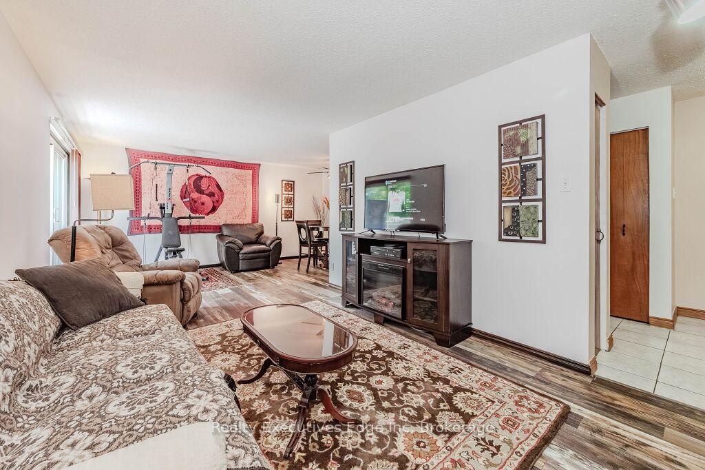Photo 10 of Unit 307, 234 Willow Road, Guelph, Junction/Onward Willow — HOMEH