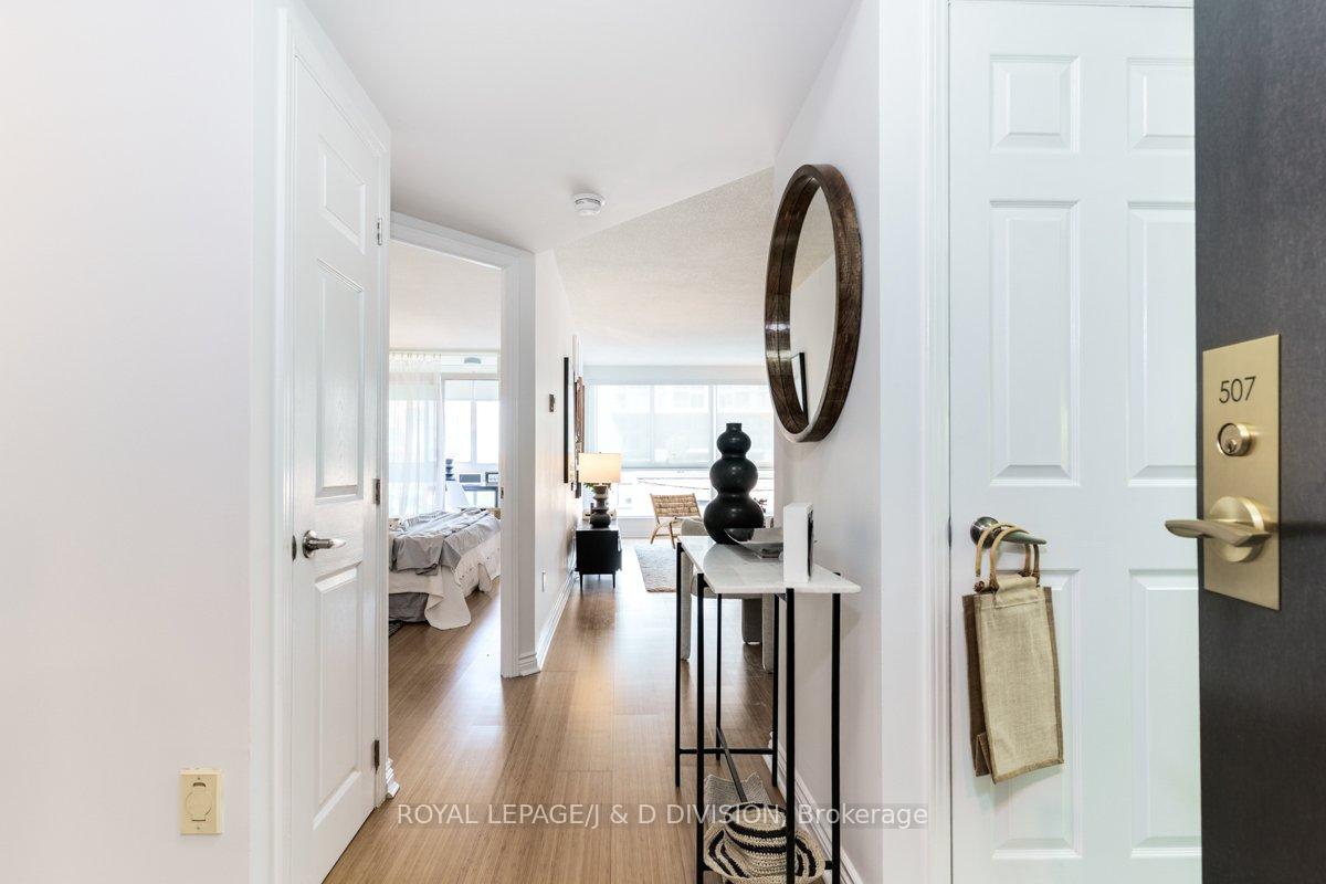 Photo 4 of Unit 507, 7 Broadway Avenue, Toronto, Mount Pleasant West — HOMEH