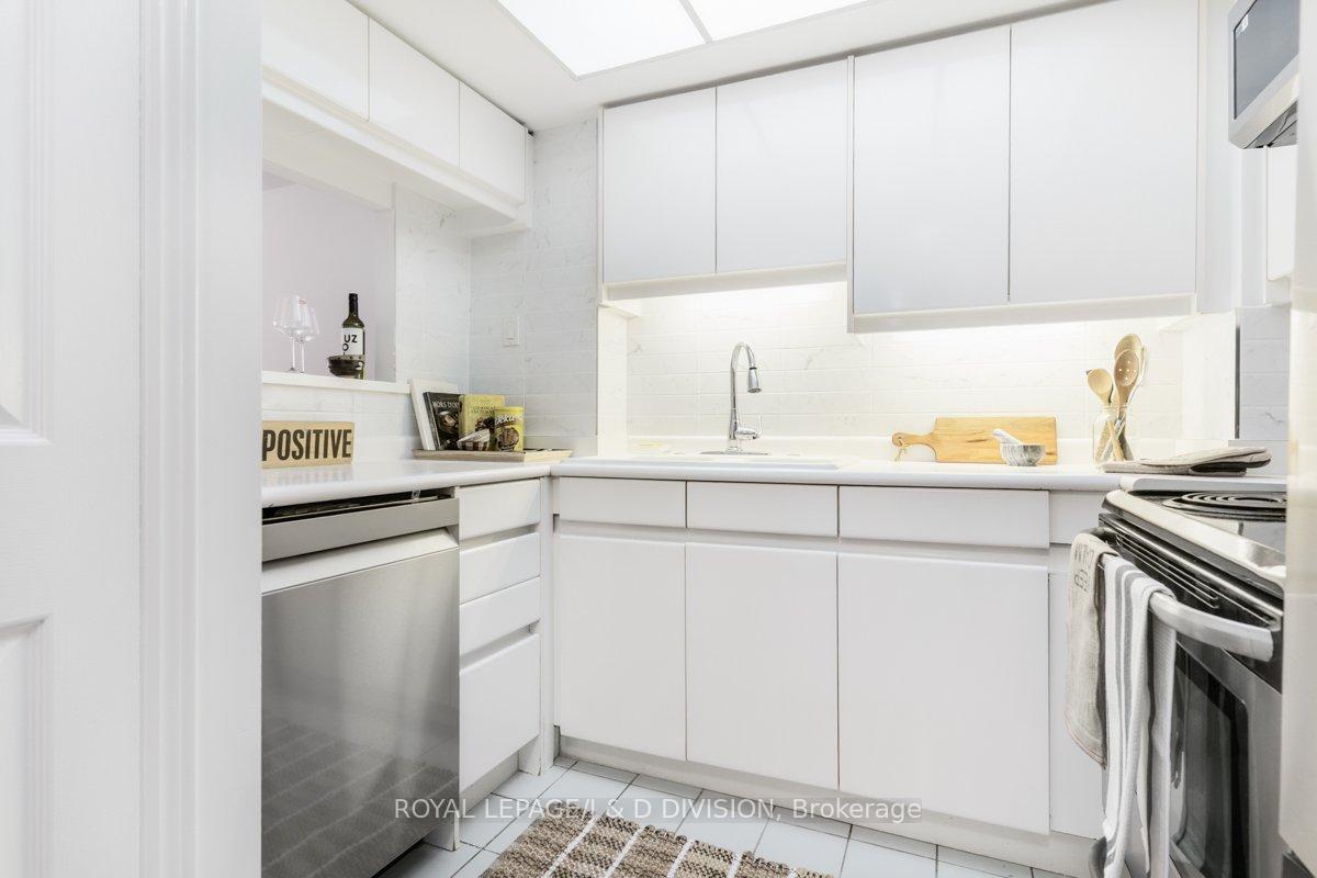Photo 26 of Unit 507, 7 Broadway Avenue, Toronto, Mount Pleasant West — HOMEH