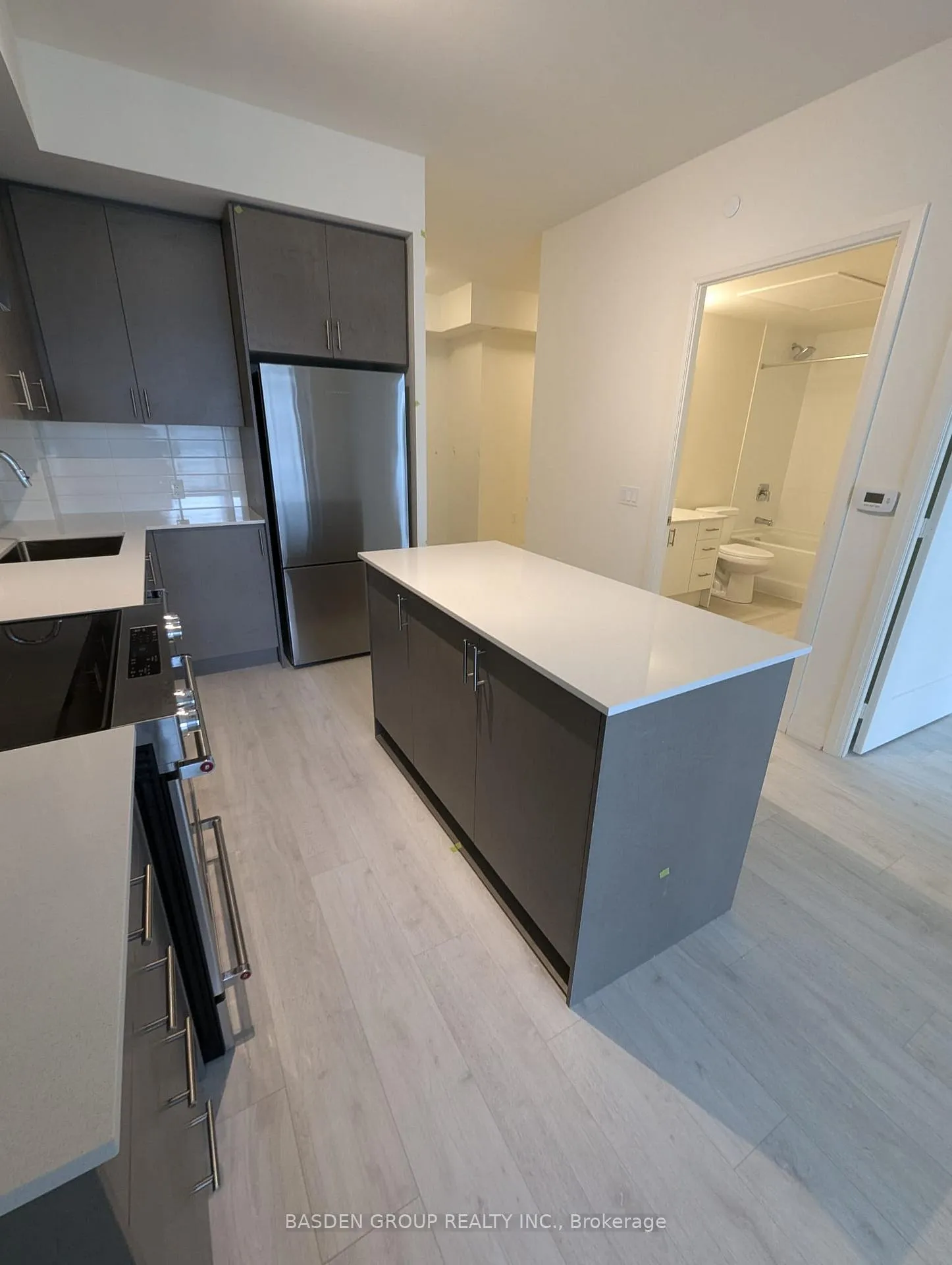 Photo 7 of Unit 433, 8960 Jane Street, Vaughan, Vellore Village — HOMEH