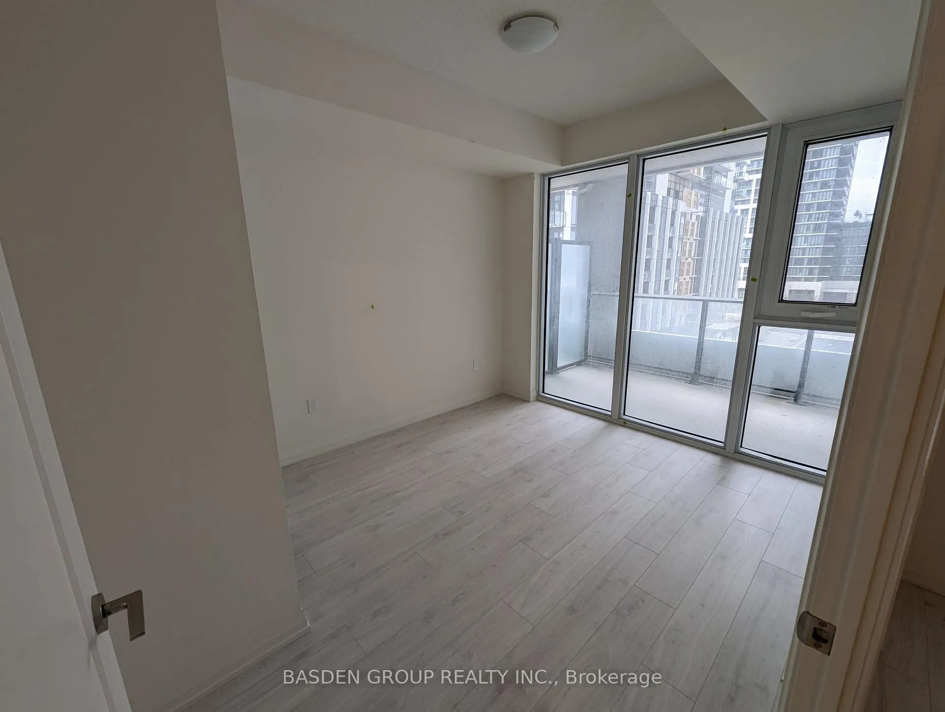 Photo 8 of Unit 433, 8960 Jane Street, Vaughan, Vellore Village — HOMEH