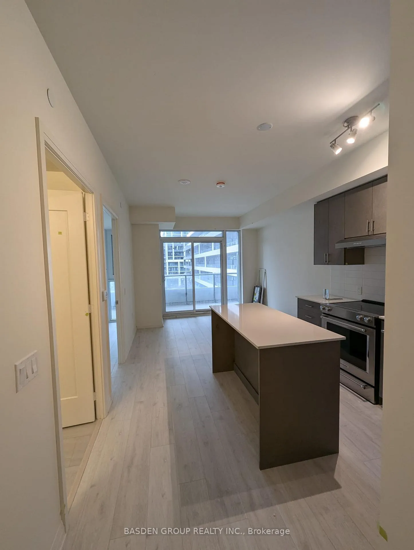 Photo 13 of Unit 433, 8960 Jane Street, Vaughan, Vellore Village — HOMEH