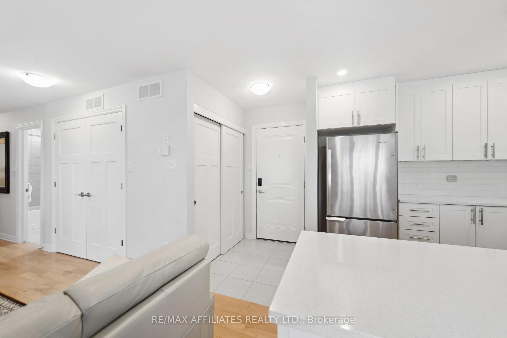Photo 3 of Unit 4, 365 Tribeca Private, Ottawa, Barrhaven - Longfields — HOMEH