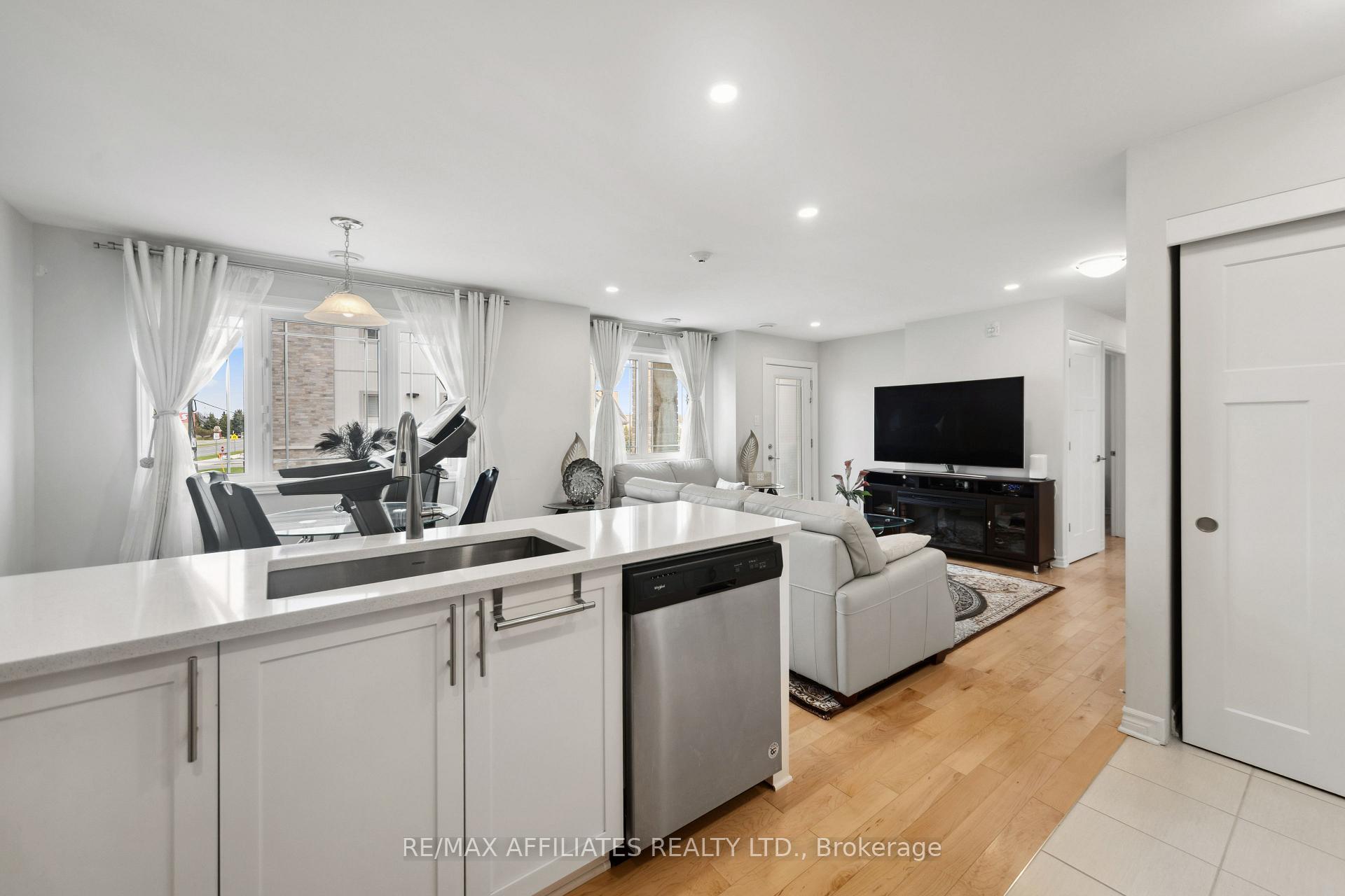 Photo 16 of Unit 4, 365 Tribeca Private, Ottawa, Barrhaven - Longfields — HOMEH