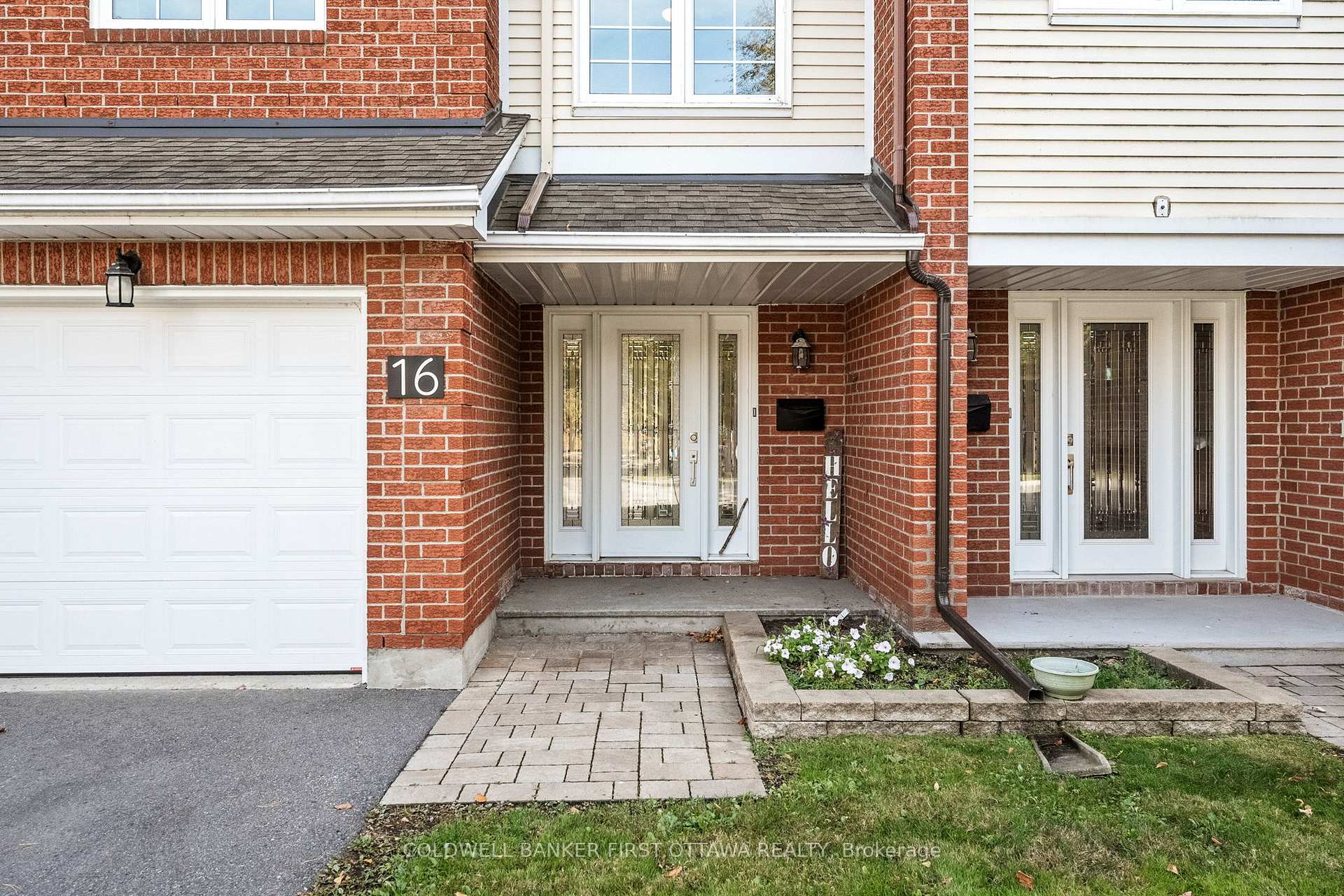 Photo 2 of 16 Wrenwood Crescent, Ottawa, Centrepointe — HOMEH