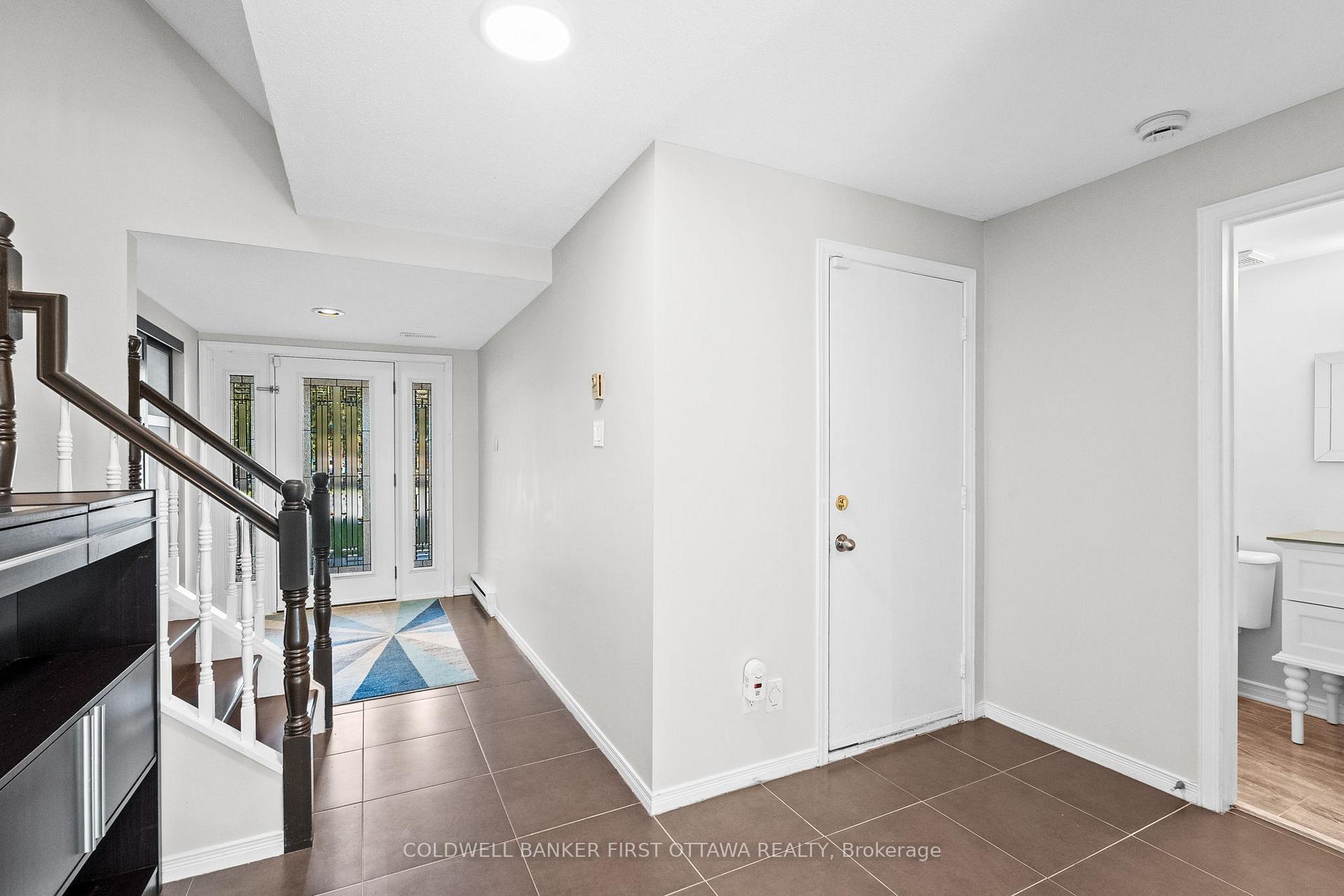 Photo 5 of 16 Wrenwood Crescent, Ottawa, Centrepointe — HOMEH