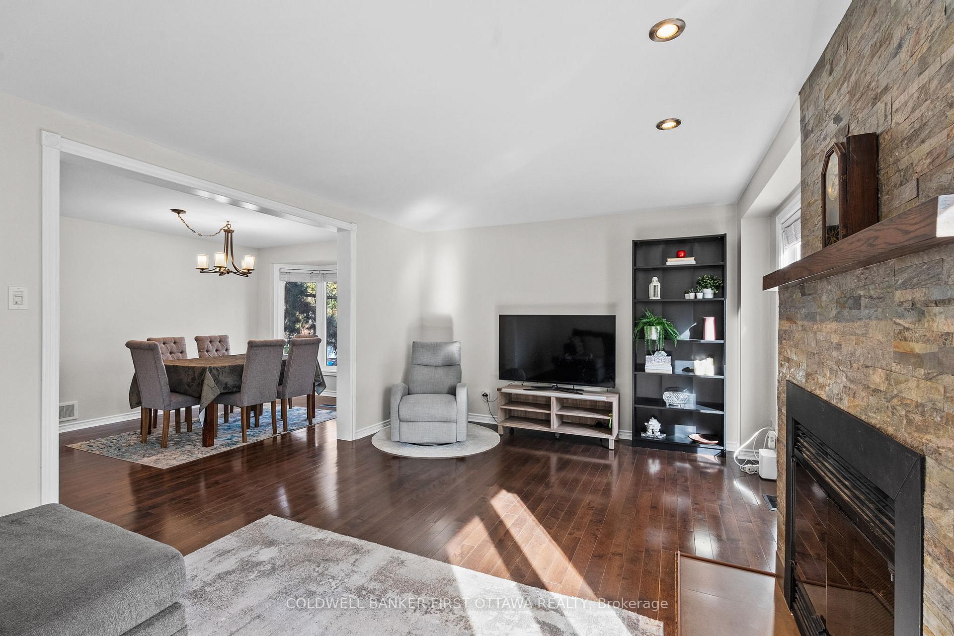 Photo 15 of 16 Wrenwood Crescent, Ottawa, Centrepointe — HOMEH