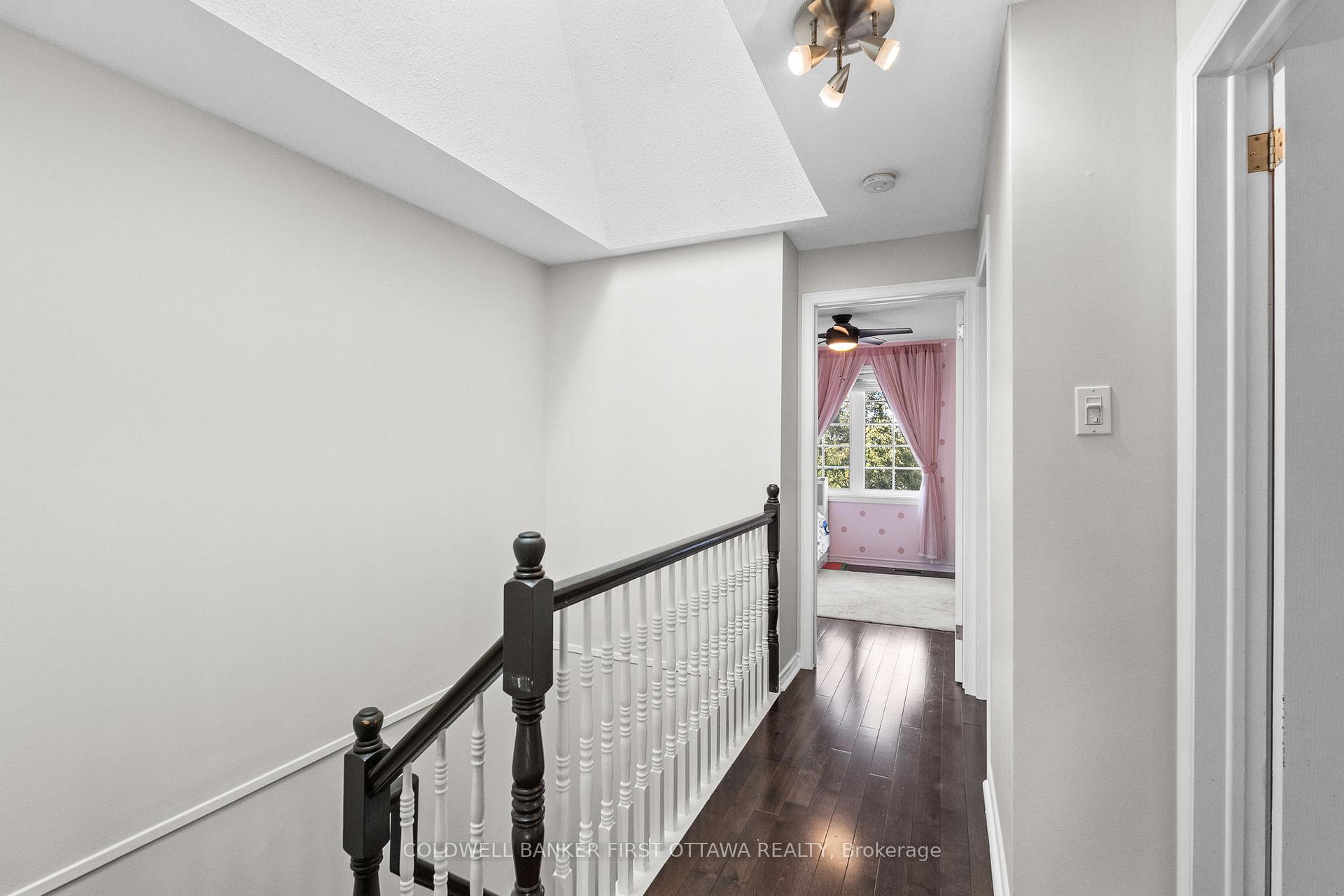 Photo 24 of 16 Wrenwood Crescent, Ottawa, Centrepointe — HOMEH