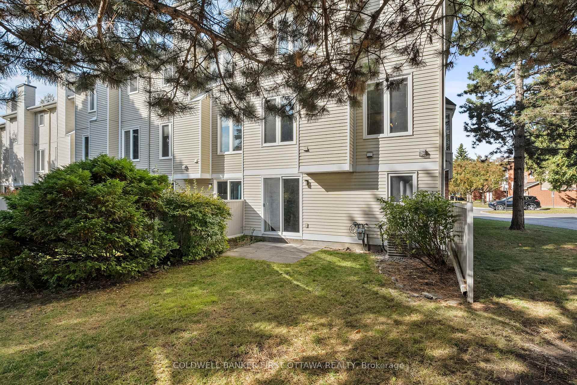 Photo 38 of 16 Wrenwood Crescent, Ottawa, Centrepointe — HOMEH