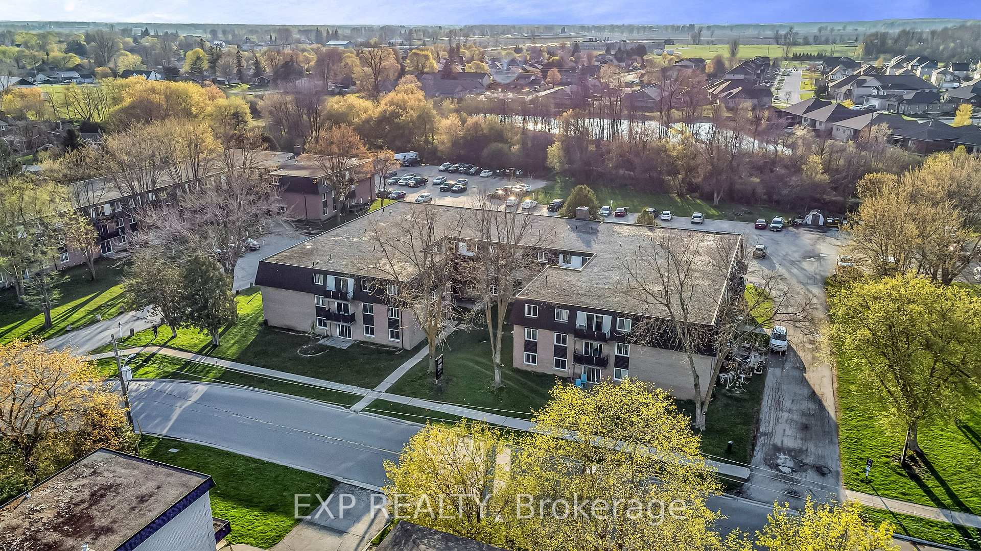Photo 2 of Unit 101, 601 Barber Avenue N, North Perth, Listowel — HOMEH