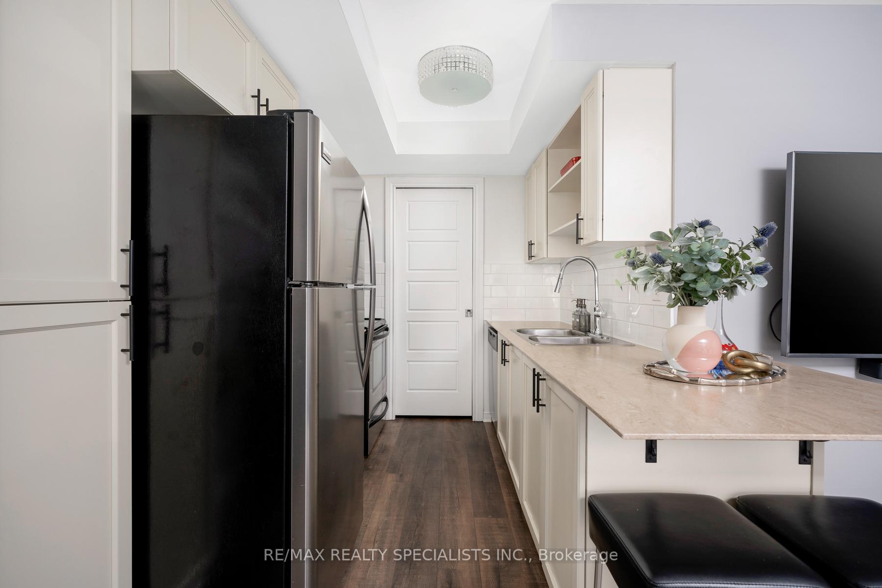 Photo 14 of Unit 4, 76 Munro Street, Toronto, South Riverdale — HOMEH