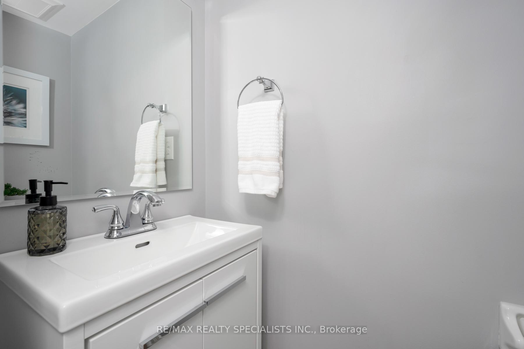 Photo 19 of Unit 4, 76 Munro Street, Toronto, South Riverdale — HOMEH