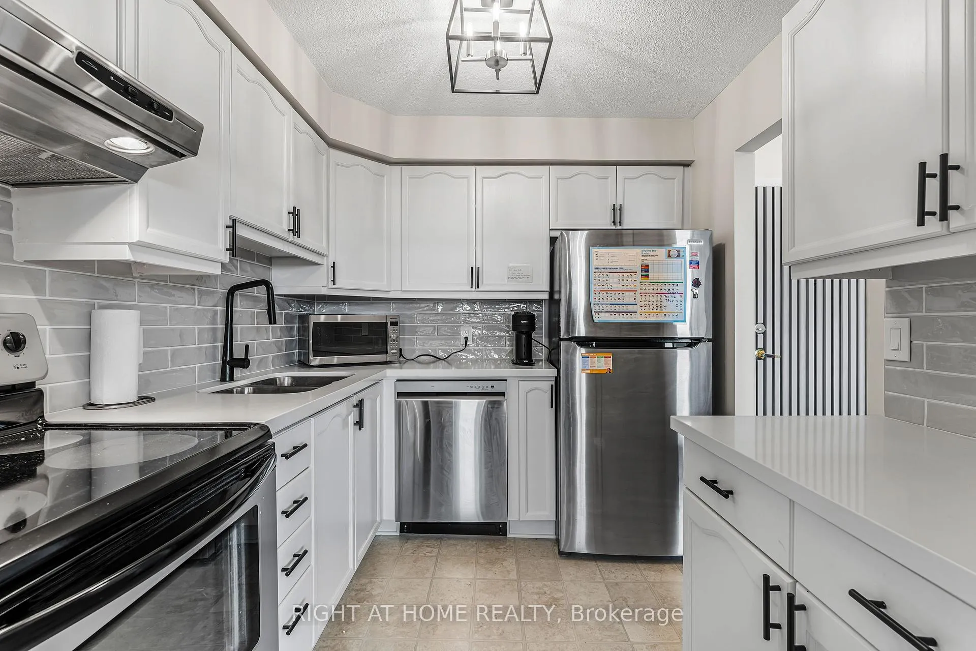 Photo 2 of Unit 707, 81 Scott Street, St. Catharines, Lakeport — HOMEH