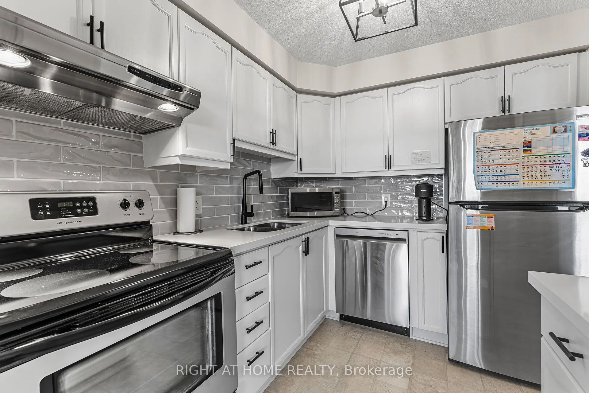 Photo 10 of Unit 707, 81 Scott Street, St. Catharines, Lakeport — HOMEH