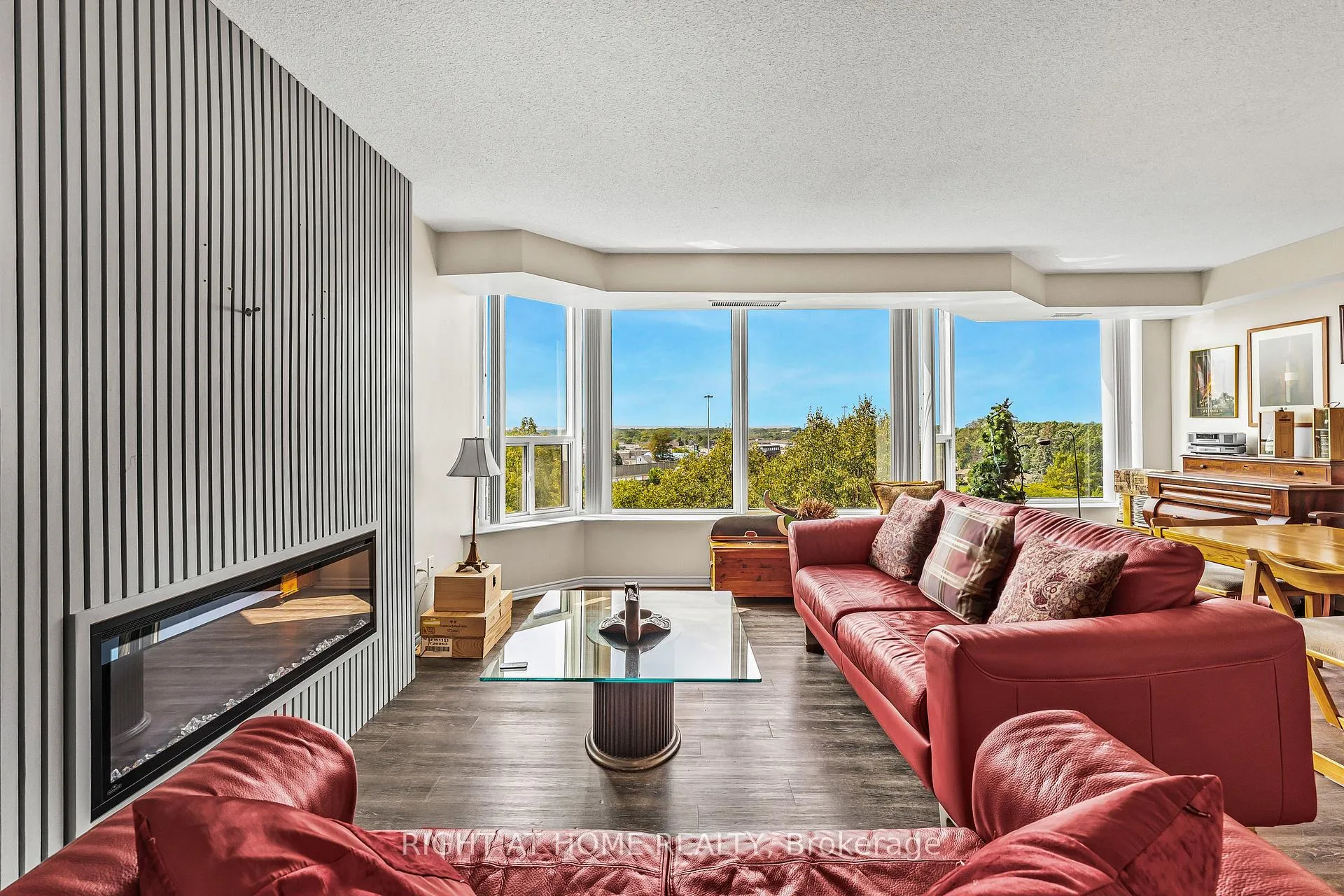 Photo 16 of Unit 707, 81 Scott Street, St. Catharines, Lakeport — HOMEH