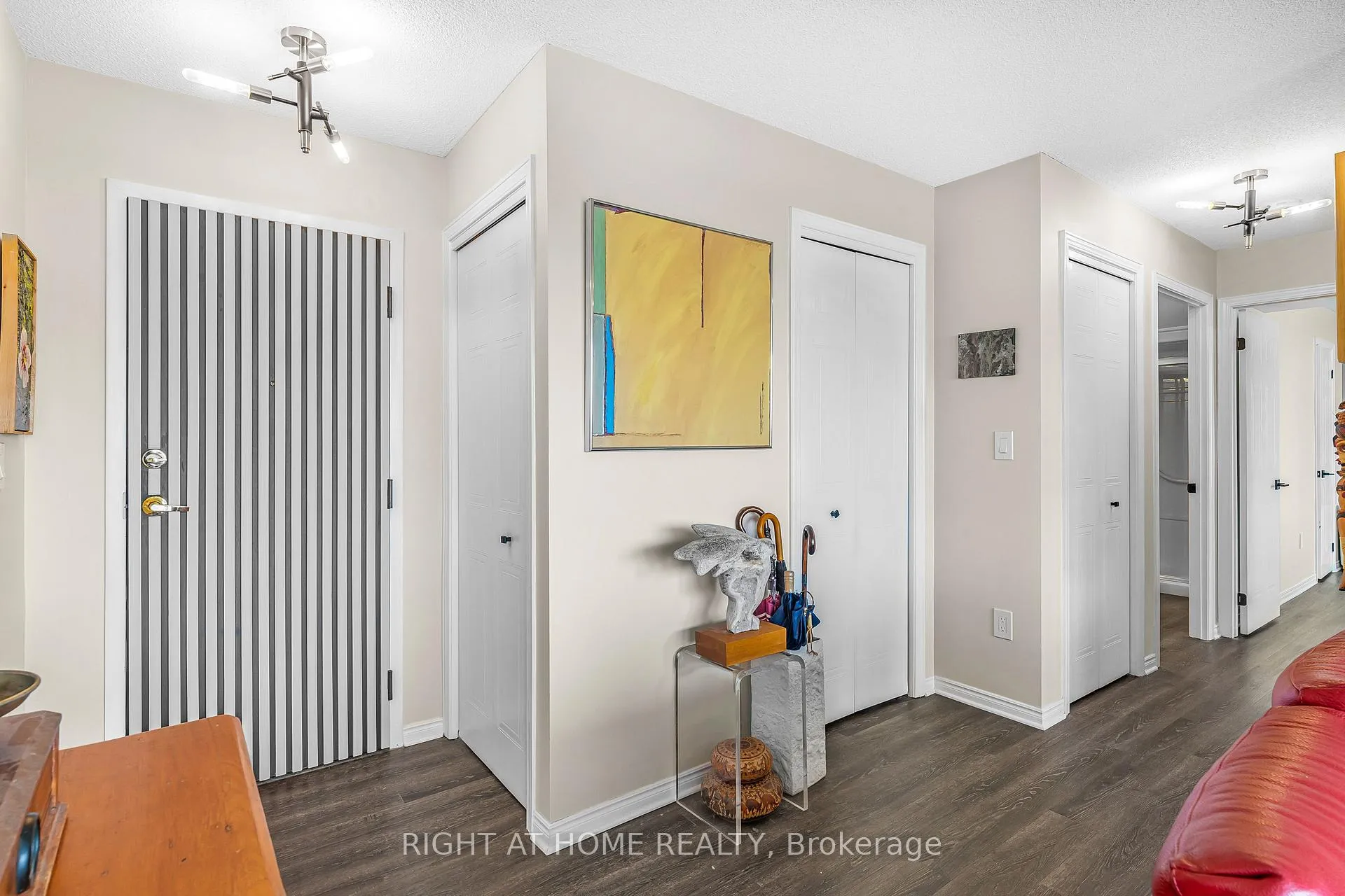 Photo 19 of Unit 707, 81 Scott Street, St. Catharines, Lakeport — HOMEH