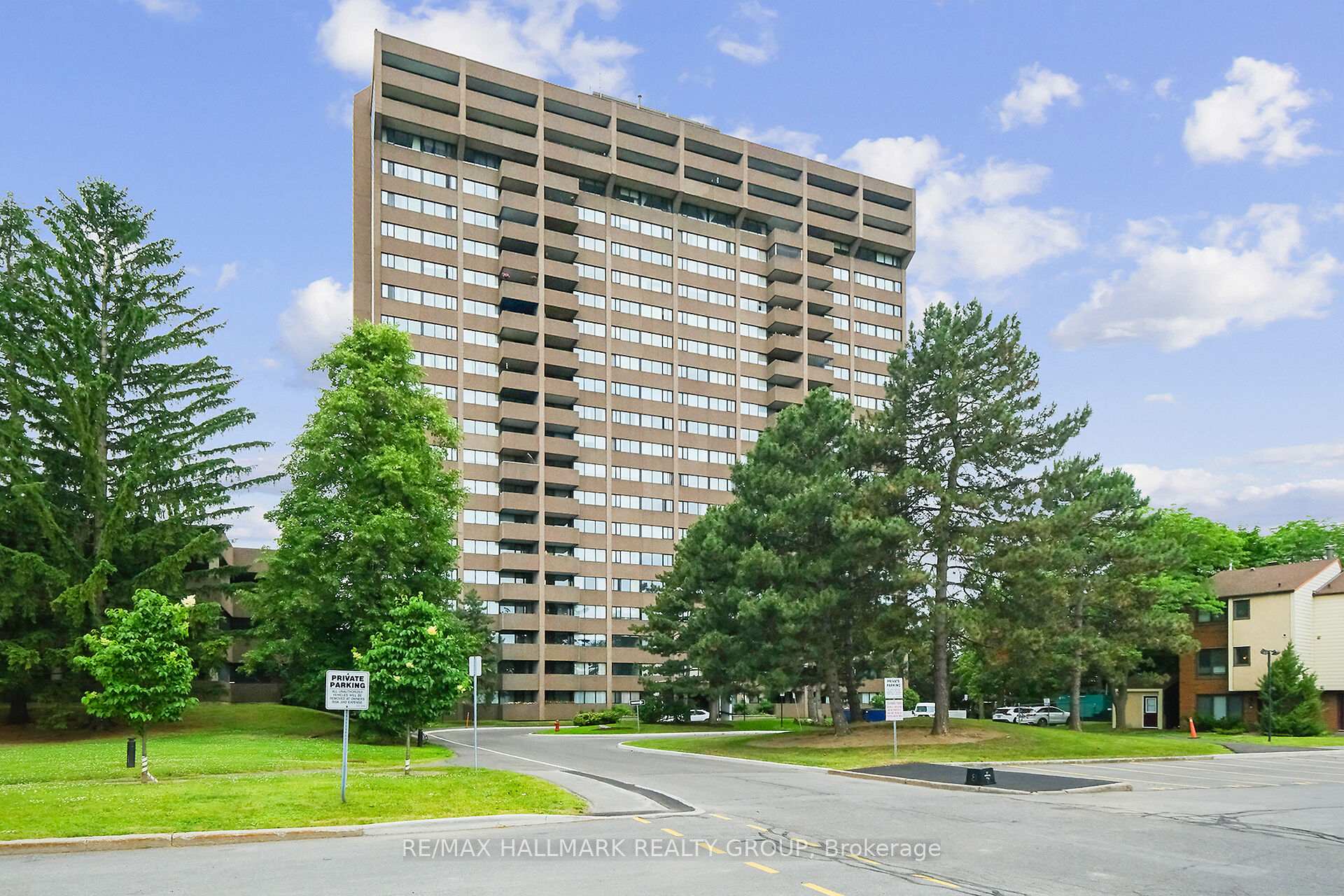 Photo 1 of Unit 1605, 3360 Southgate Road, Ottawa, South Keys — HOMEH
