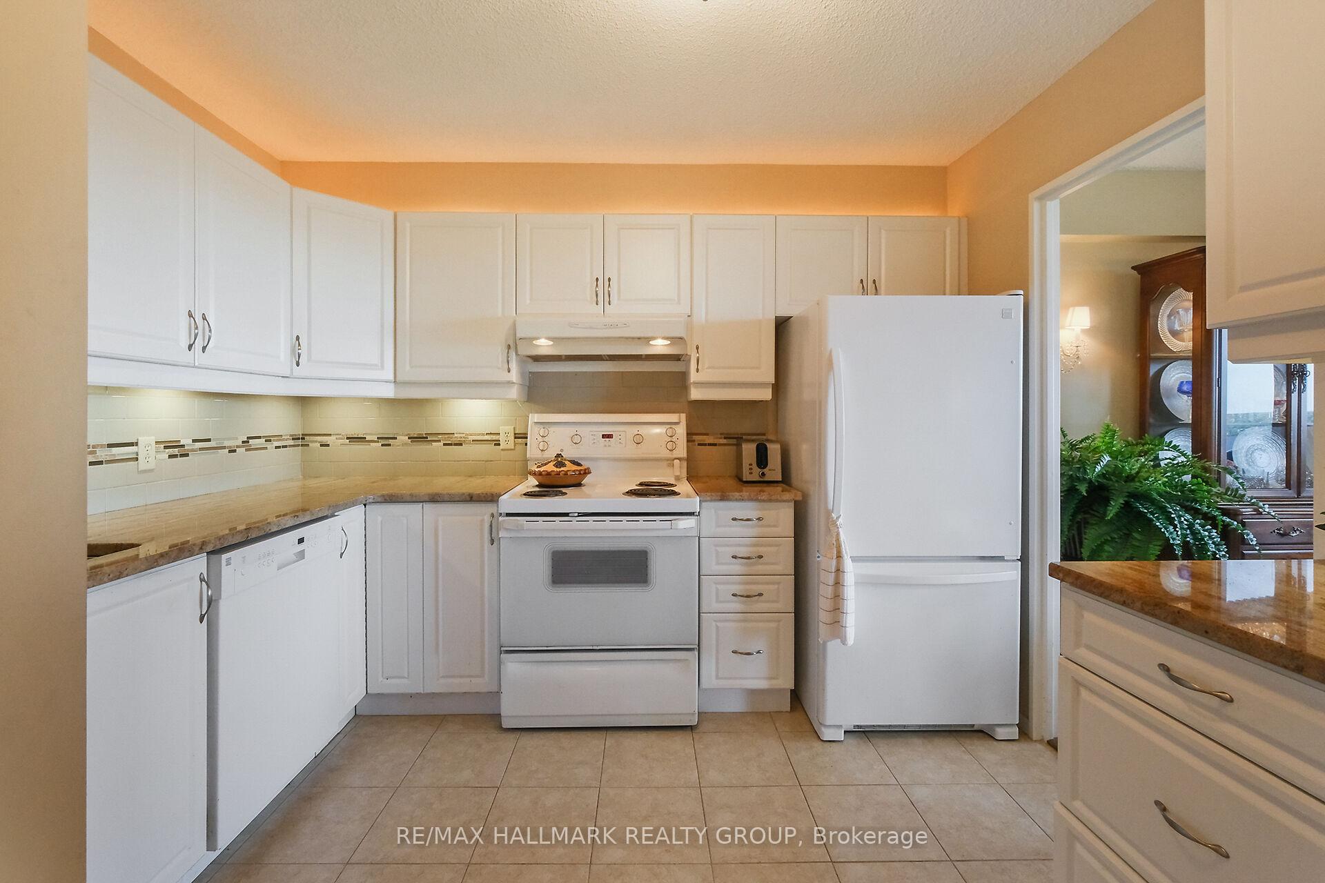 Photo 16 of Unit 1605, 3360 Southgate Road, Ottawa, South Keys — HOMEH