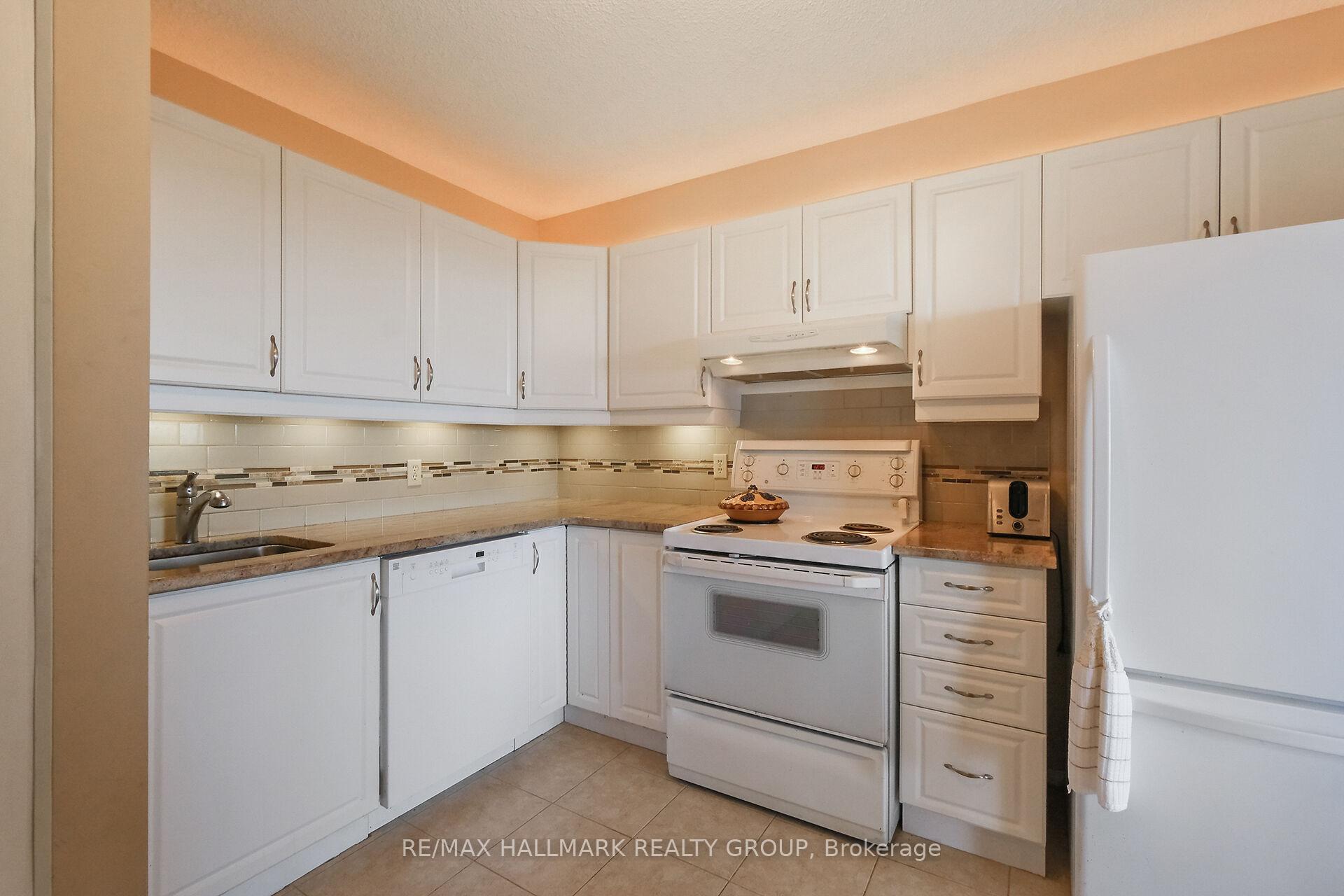 Photo 17 of Unit 1605, 3360 Southgate Road, Ottawa, South Keys — HOMEH